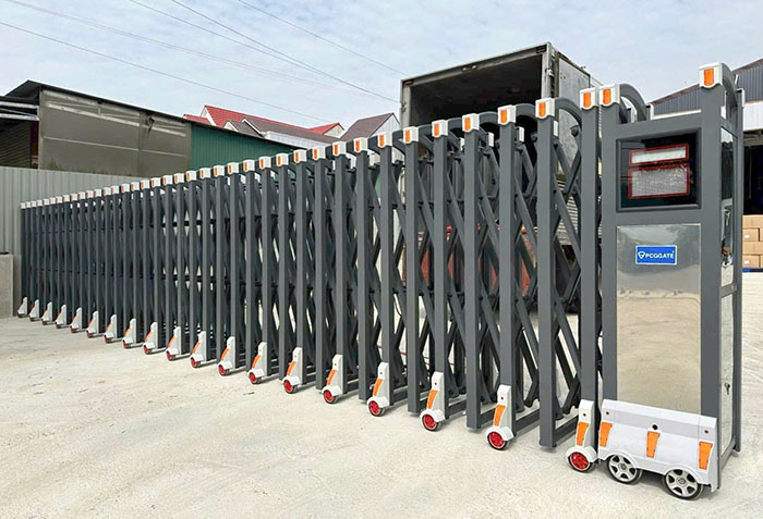 cổng xếp hợp kim nhôm